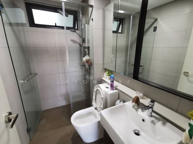 Kediaman Servis untuk Disewa di Three33 Residence - Jason Yap - Bathroom - PropertyGuru.com.my