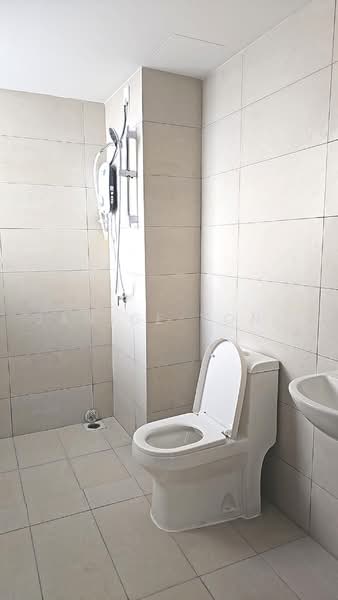 Kediaman Servis untuk Disewa di Vista Tiara (MBW Bay) - Janice Yong - Bathroom - PropertyGuru.com.my