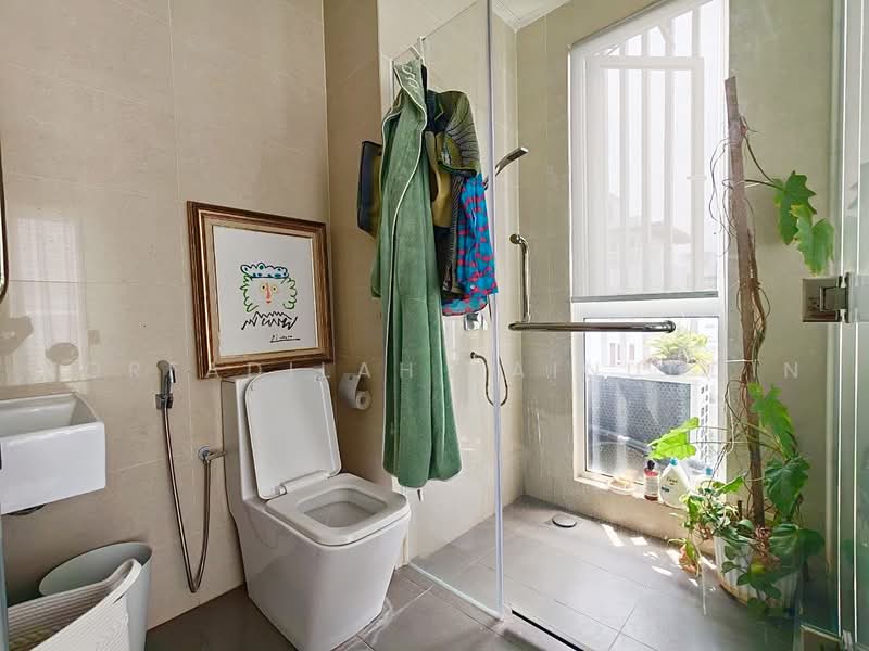 Banglo Lot Kosong untuk Dijual di Lakefront Villa (Cyberjaya) - NORFADILAH ZAINUDDIN - Bathroom - PropertyGuru.com.my