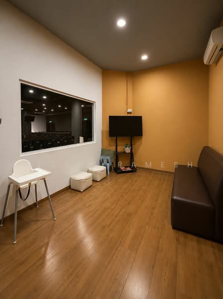 Pejabat untuk Dijual di George Town (Penang) - Ressha Ramesh - Interior - PropertyGuru.com.my