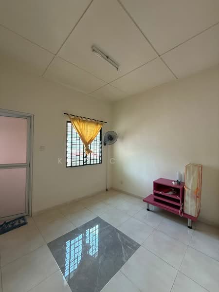 Rumah Teres 2-Tingkat untuk Dijual di Bandar Indahpura (Kulai) - Kuu Chin - Interior - PropertyGuru.com.my