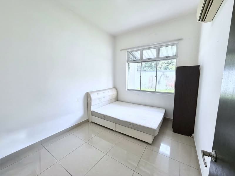 Rumah Teres 2-Tingkat untuk Dijual di Taman Molek (Johor Bahru) - Karl Lim - Bedroom - PropertyGuru.com.my