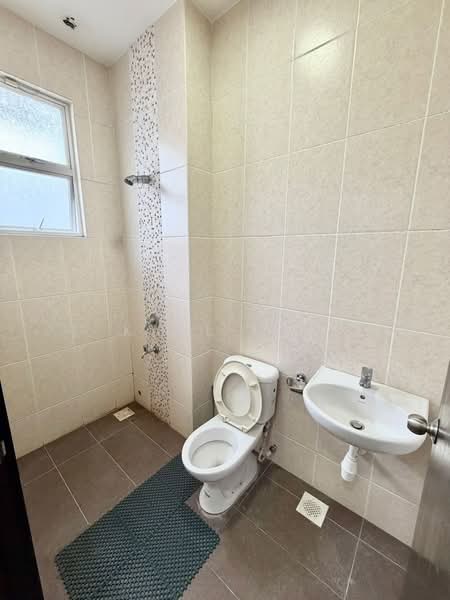Rumah Teres 2-Tingkat untuk Dijual di Taman Molek (Johor Bahru) - Karl Lim - Bathroom - PropertyGuru.com.my