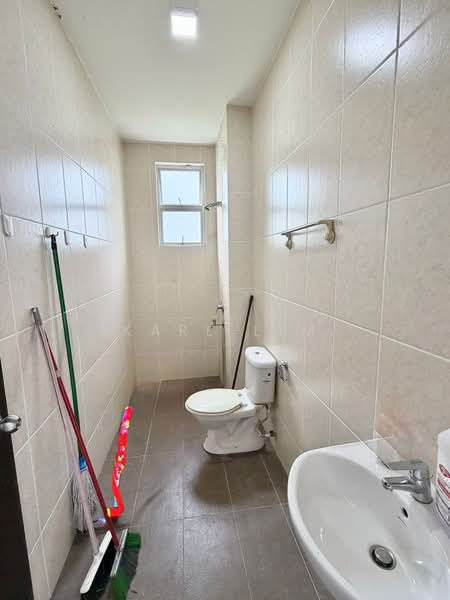 Rumah Teres 2-Tingkat untuk Dijual di Taman Molek (Johor Bahru) - Karl Lim - Bathroom - PropertyGuru.com.my
