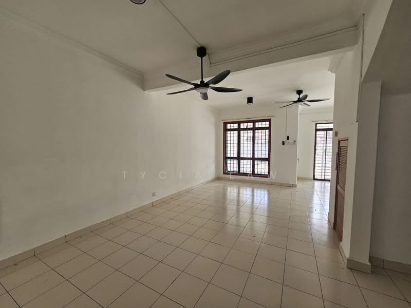 2-storey Terraced House for Sale in Taman Mount Austin (Tebrau) - Tycia Law - Living Room - PropertyGuru.com.my