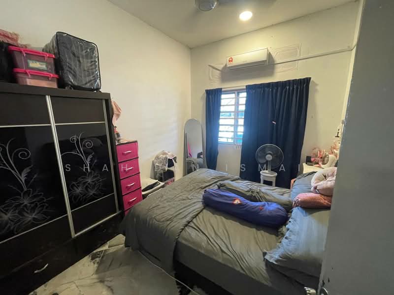 Rumah Teres 1-Tingkat untuk Dijual di Taman Teratai (Banting) - Shahidan Ismail - Bedroom - PropertyGuru.com.my