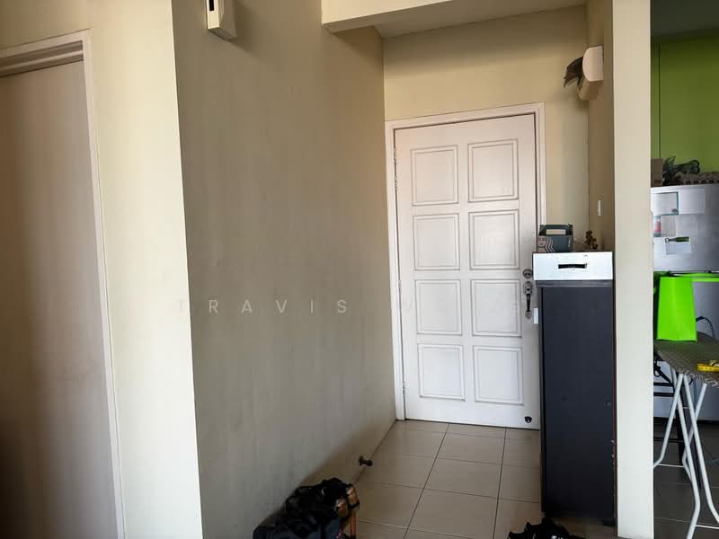 Kondominium untuk Dijual di Platinum Lake PV 10 - Travis Wong - Entrance - PropertyGuru.com.my