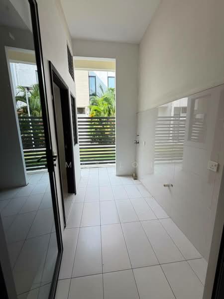 Rumah Teres 2-Tingkat untuk Disewa di Medini (Iskandar Puteri (Nusajaya)) - Max Loh - Balcony - PropertyGuru.com.my