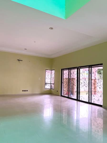 Bungalow House for Sale in Taman Melawati (Ulu Kelang) - Kew . - Living Room - PropertyGuru.com.my