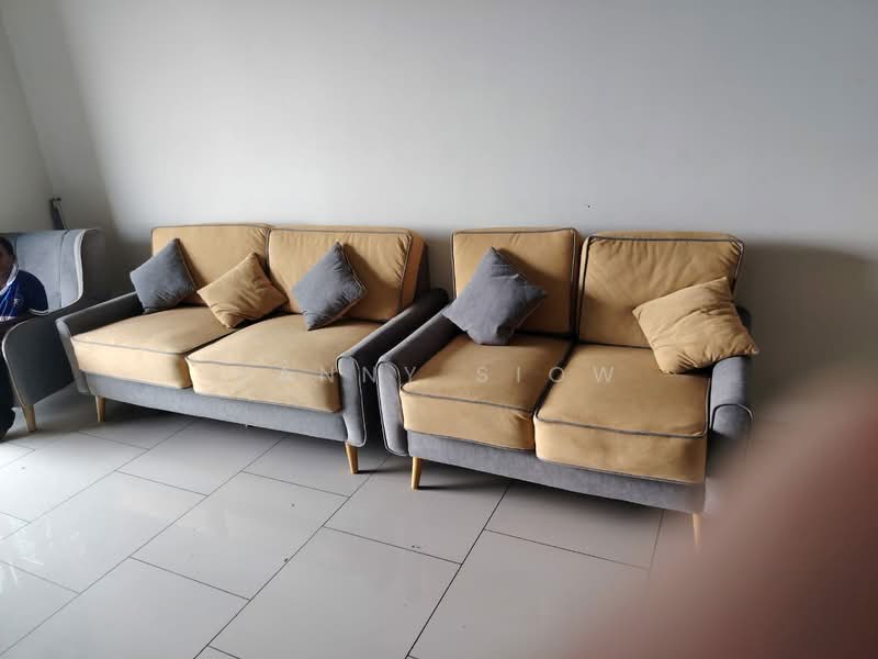 Kondominium untuk Dijual di The Reach @ Titiwangsa - Yanny Siow - Living Room - PropertyGuru.com.my