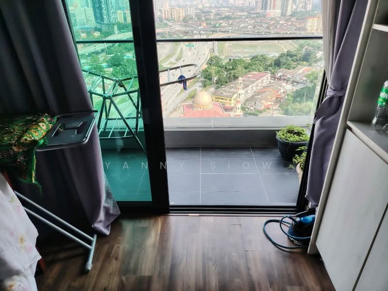 Kondominium untuk Dijual di The Reach @ Titiwangsa - Yanny Siow - Balcony - PropertyGuru.com.my