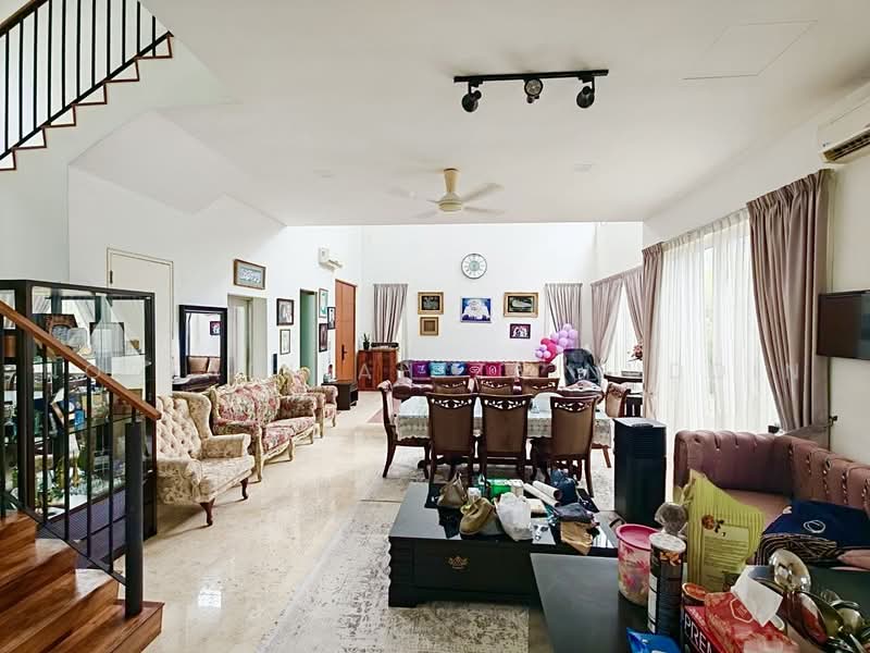 Bungalow House untuk Dijual di Lakefront Villa (Cyberjaya) - NORFADILAH ZAINUDDIN - Living Room - PropertyGuru.com.my