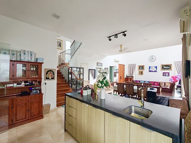 Bungalow House untuk Dijual di Lakefront Villa (Cyberjaya) - NORFADILAH ZAINUDDIN - Living Room - PropertyGuru.com.my