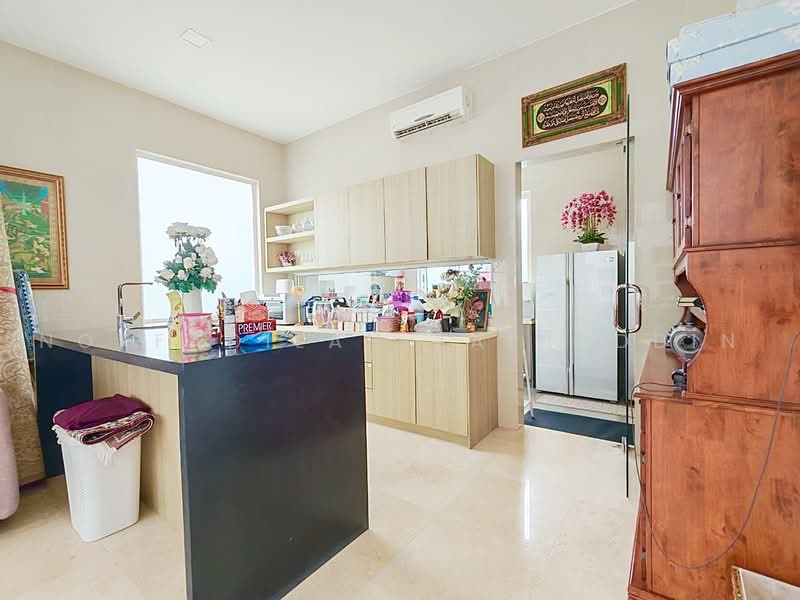 Bungalow House untuk Dijual di Lakefront Villa (Cyberjaya) - NORFADILAH ZAINUDDIN - Kitchen - PropertyGuru.com.my