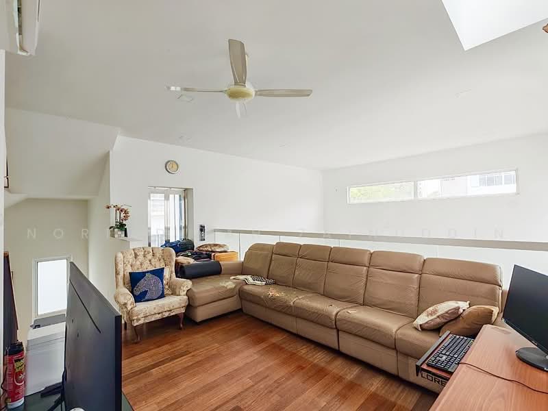 Bungalow House untuk Dijual di Lakefront Villa (Cyberjaya) - NORFADILAH ZAINUDDIN - Living Room - PropertyGuru.com.my