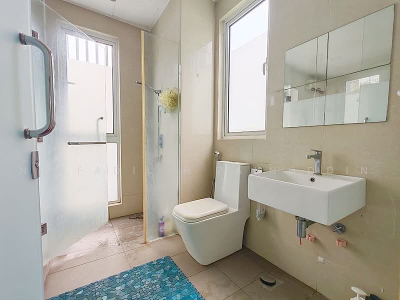 Bungalow House untuk Dijual di Lakefront Villa (Cyberjaya) - NORFADILAH ZAINUDDIN - Bathroom - PropertyGuru.com.my