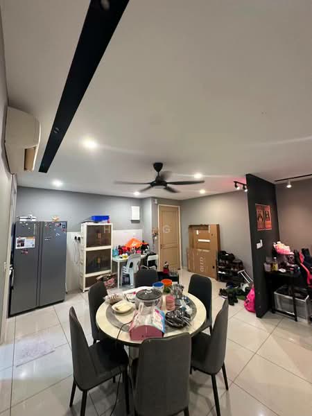 Apartment for Sale at Austin Suites (Permata Austin) - Heng . - Dining Room - PropertyGuru.com.my