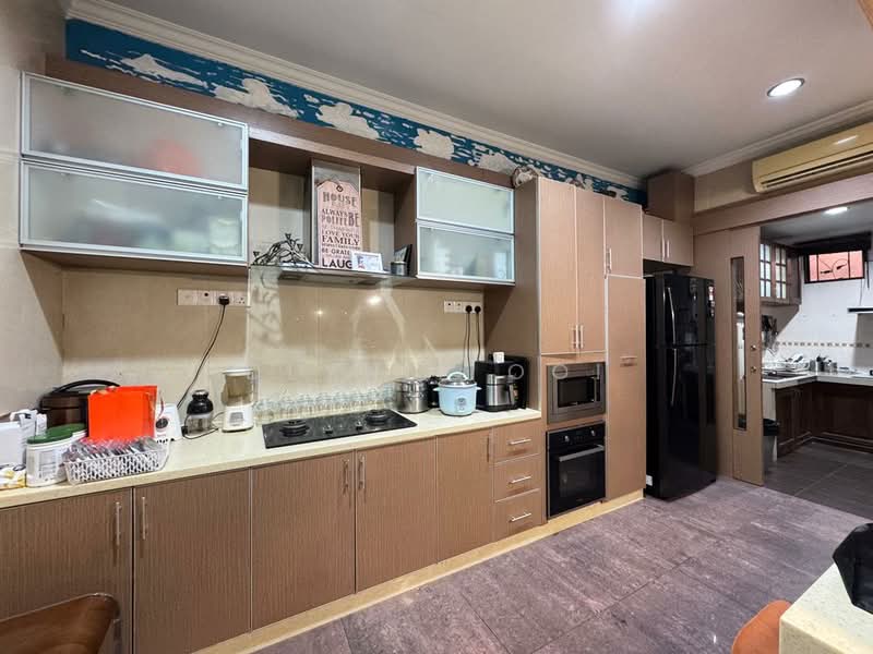 Semi-Detached House for Sale in Beverly Heights (Ampang) - Dlynie Ooi - Kitchen - PropertyGuru.com.my