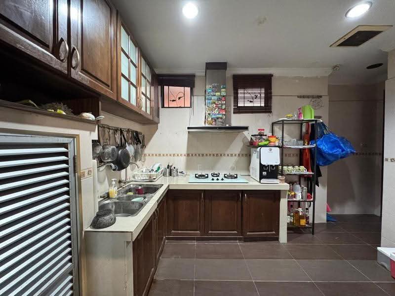 Semi-Detached House for Sale in Beverly Heights (Ampang) - Dlynie Ooi - Kitchen - PropertyGuru.com.my