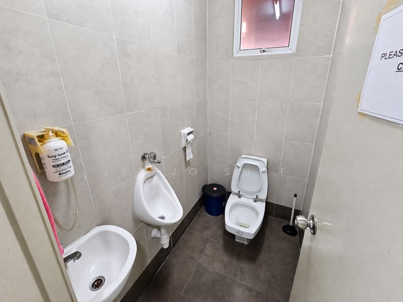 Shop for Rent in Pju 5 (Kota Damansara) - Lee Jo Surf - Bathroom - PropertyGuru.com.my