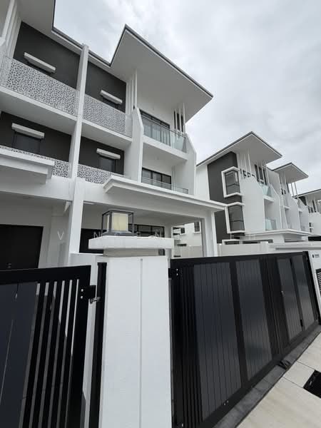 Rumah Kluster untuk Dijual di Abadi Heights (Puchong) - Vincent Beh - Exterior - PropertyGuru.com.my
