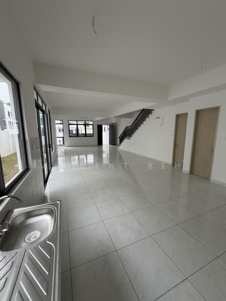 Rumah Kluster untuk Dijual di Abadi Heights (Puchong) - Vincent Beh - Living Room - PropertyGuru.com.my