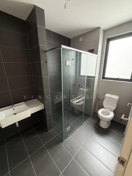 Rumah Kluster untuk Dijual di Abadi Heights (Puchong) - Vincent Beh - Bathroom - PropertyGuru.com.my