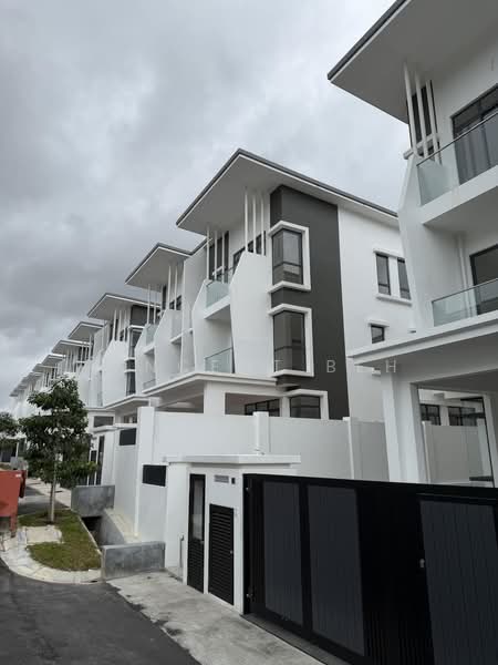 Rumah Kluster untuk Dijual di Abadi Heights (Puchong) - Vincent Beh - Exterior - PropertyGuru.com.my