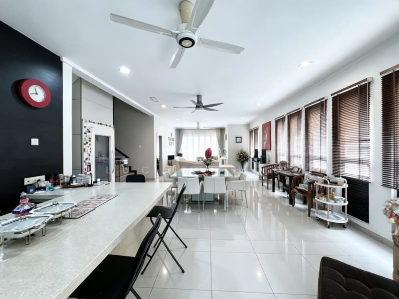 3-storey Terraced House for Sale in Taman Melawati (Ulu Kelang) - Lucas Choo - Living Room - PropertyGuru.com.my