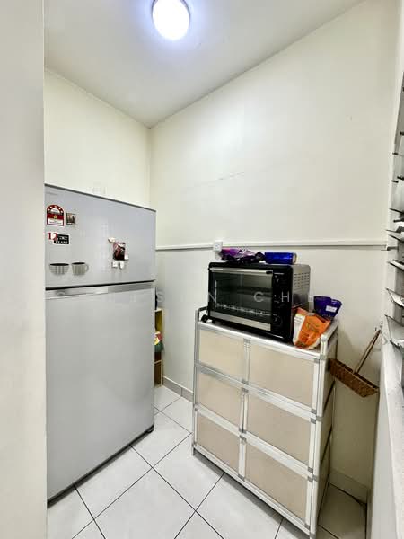 Kediaman Servis untuk Dijual di Serviced Residence @ Casa Tiara - Carlson Chee - Kitchen - PropertyGuru.com.my