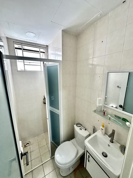 Kediaman Servis untuk Dijual di Serviced Residence @ Casa Tiara - Carlson Chee - Bathroom - PropertyGuru.com.my