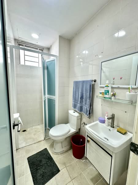 Kediaman Servis untuk Dijual di Serviced Residence @ Casa Tiara - Carlson Chee - Bathroom - PropertyGuru.com.my