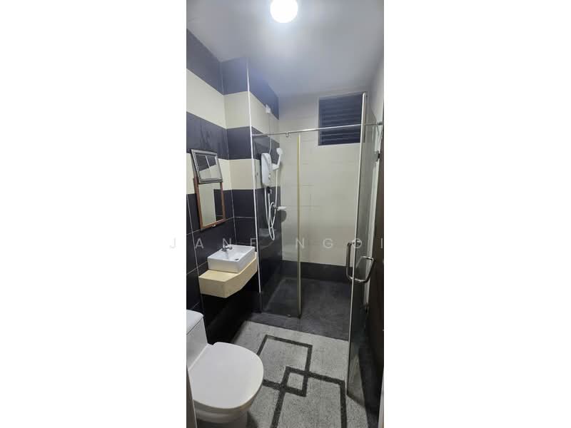 Kediaman Servis untuk Disewa di D'Secret Garden (Pangsapuri Kempas Indah) - Jane Ngoi - Bathroom - PropertyGuru.com.my