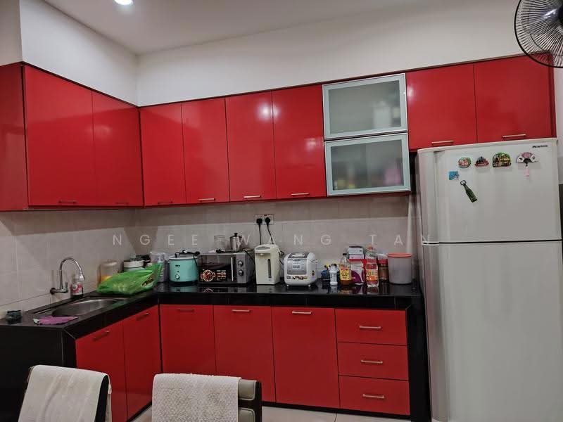 Rumah Teres 2-Tingkat untuk Dijual di Taman Krubong Utama (Krubong) - Ngee Wang Tan - Kitchen - PropertyGuru.com.my