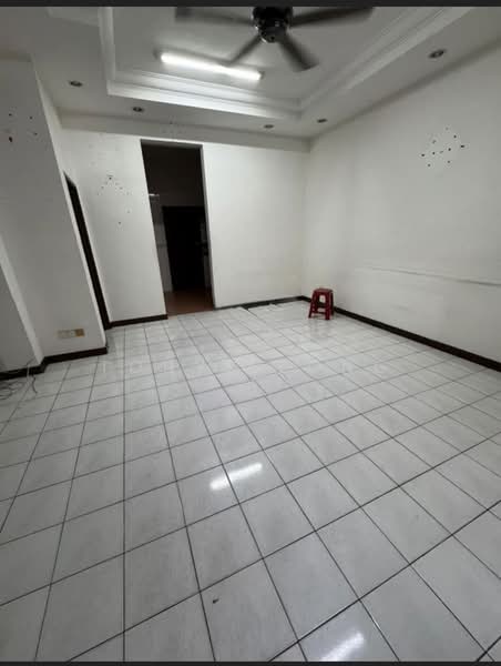 Rumah Teres 2-Tingkat untuk Disewa di Taman Puchong Prima (Puchong) - Tony Leong - Living Room - PropertyGuru.com.my