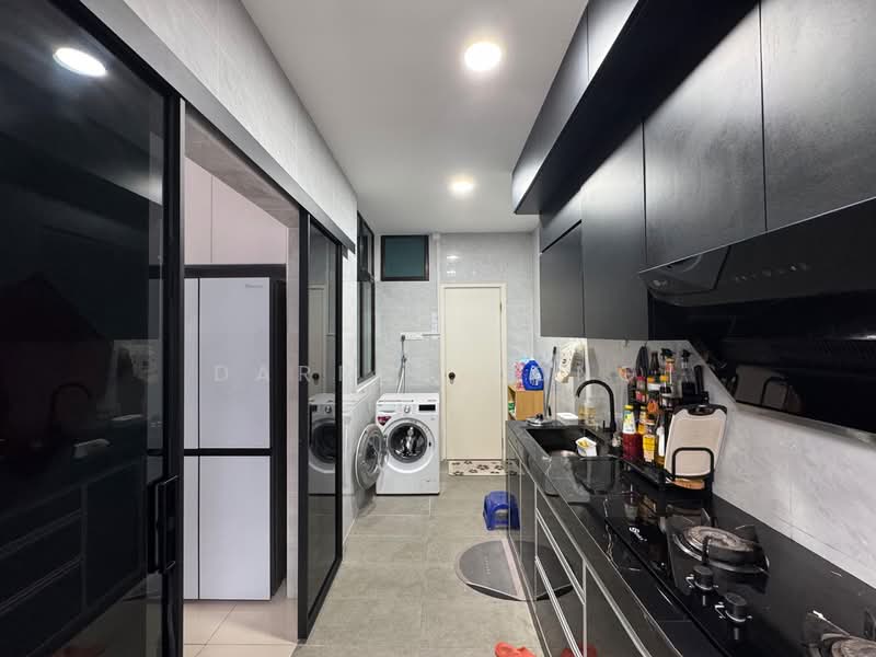 Rumah Kluster untuk Dijual di Taman Mutiara Rini (Skudai) - Darren Hong - Kitchen - PropertyGuru.com.my