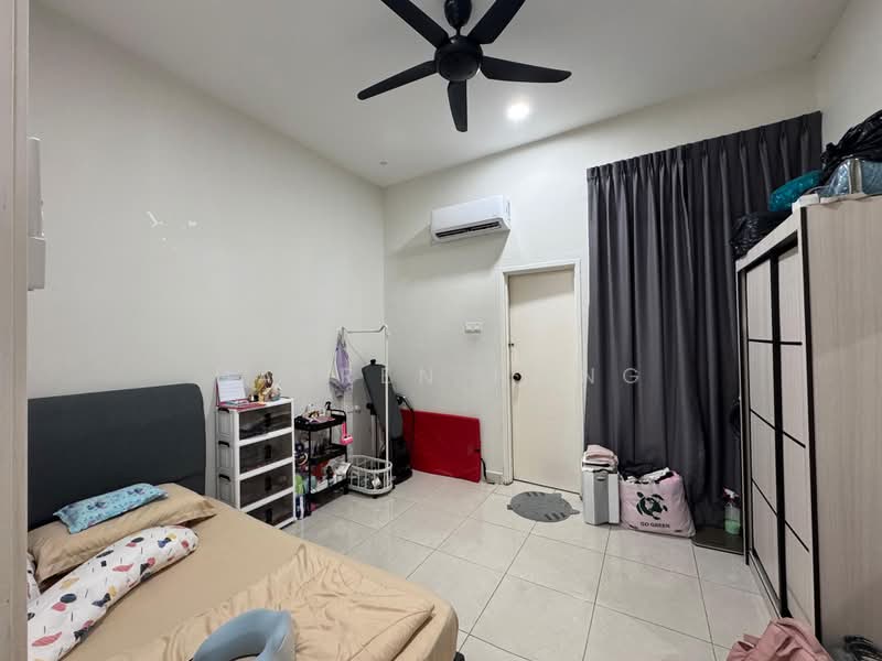 Rumah Kluster untuk Dijual di Taman Mutiara Rini (Skudai) - Darren Hong - Bedroom - PropertyGuru.com.my