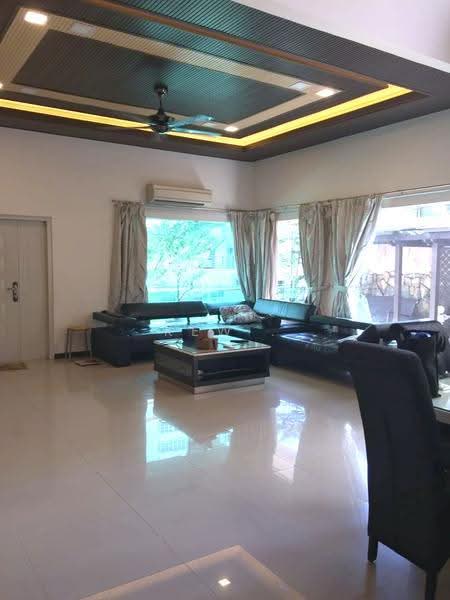 Rumah Berkembar untuk Dijual di Happy Garden (Kuchai Lama) - Kew . - Living Room - PropertyGuru.com.my