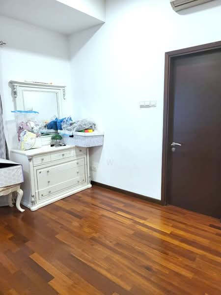 Rumah Berkembar untuk Dijual di Happy Garden (Kuchai Lama) - Kew . - PropertyGuru.com.my
