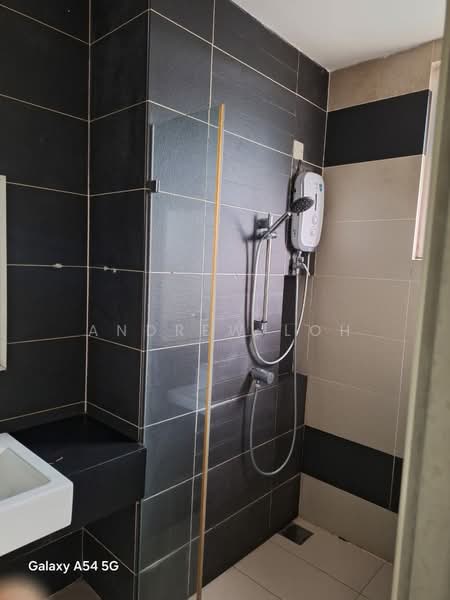 Kondominium untuk Disewa di Saville @ The Park - Andrew Loh - Bathroom - PropertyGuru.com.my