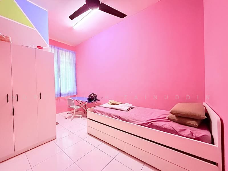 2-storey Terraced House for Sale in Saujana Utama (Puncak Alam) - NORFADILAH ZAINUDDIN - Bedroom - PropertyGuru.com.my