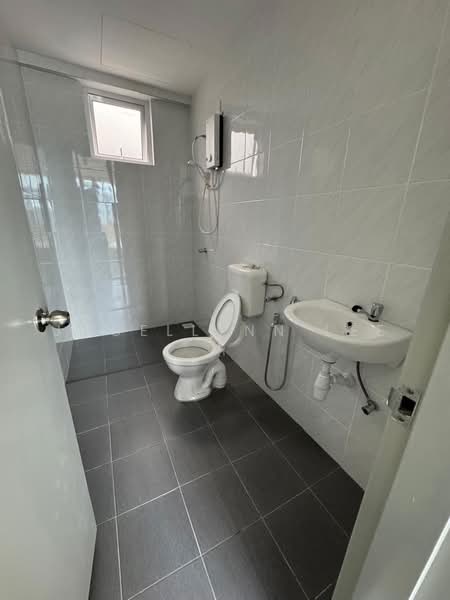 Kondominium untuk Disewa di The Zen - Jocellynn Lee - Bathroom - PropertyGuru.com.my