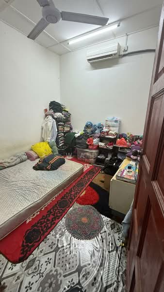 Rumah Teres 1-Tingkat untuk Dijual di Taman Desa Bakti (Teluk Intan) - Aswad . - Bedroom - PropertyGuru.com.my