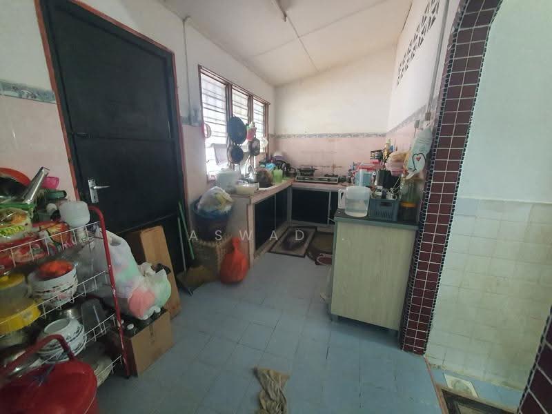 Rumah Teres 1-Tingkat untuk Dijual di Taman Desa Bakti (Teluk Intan) - Aswad . - Kitchen - PropertyGuru.com.my