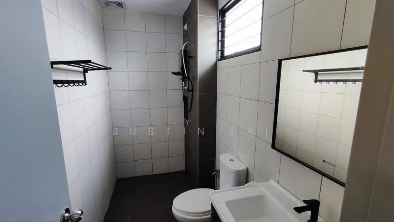 2-storey Terraced House for Sale in Rawang (Selangor) - Justin Lai - Bathroom - PropertyGuru.com.my
