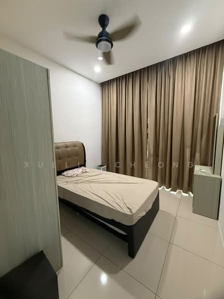 Service Residence for Sale at 8Scape Residence @ Sutera - Xuelly Cheong - Bedroom - PropertyGuru.com.my