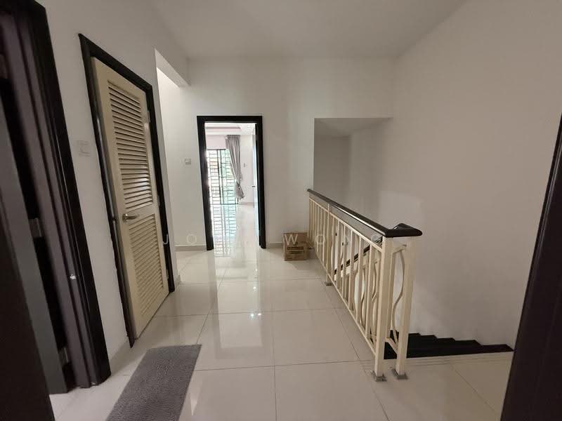 Rumah Teres 2.5-Tingkat untuk Dijual di Taman Meranti Jaya (Puchong) - Joey Wong - Corridor - PropertyGuru.com.my