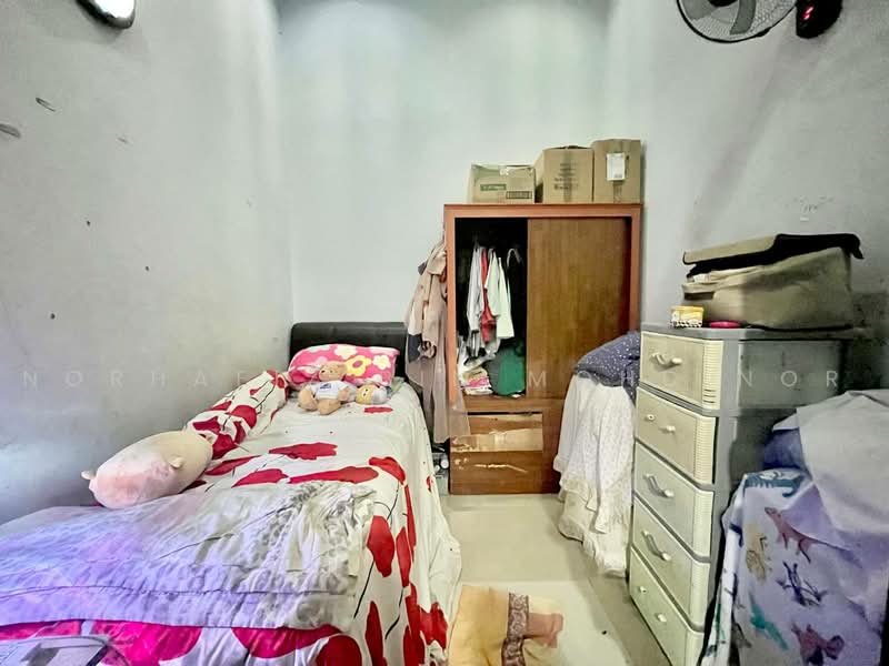 Rumah Teres 1-Tingkat untuk Dijual di Seksyen 20 (Shah Alam) - Norhafiz Bin Mohd Nor - Bedroom - PropertyGuru.com.my