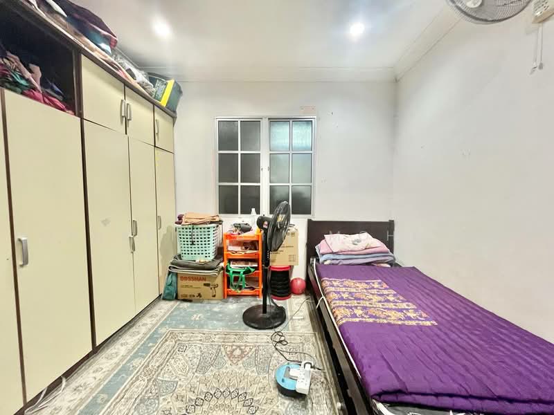 Rumah Teres 1-Tingkat untuk Dijual di Seksyen 20 (Shah Alam) - Norhafiz Bin Mohd Nor - Bedroom - PropertyGuru.com.my