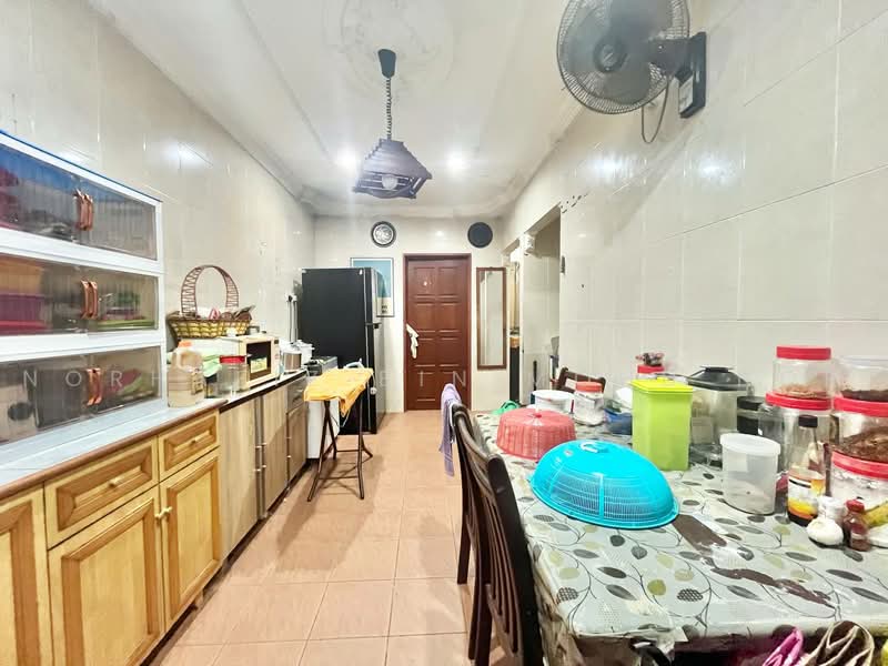 Rumah Teres 1-Tingkat untuk Dijual di Seksyen 20 (Shah Alam) - Norhafiz Bin Mohd Nor - Kitchen - PropertyGuru.com.my